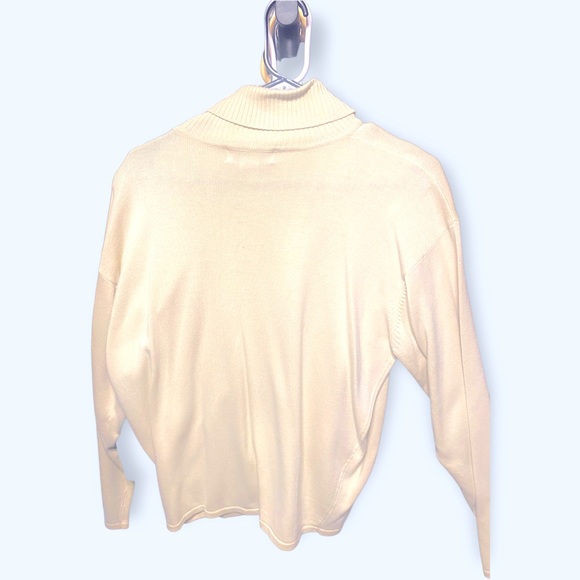 Vintage Charter Club White Turtleneck- NWOT - Picture 2 of 3